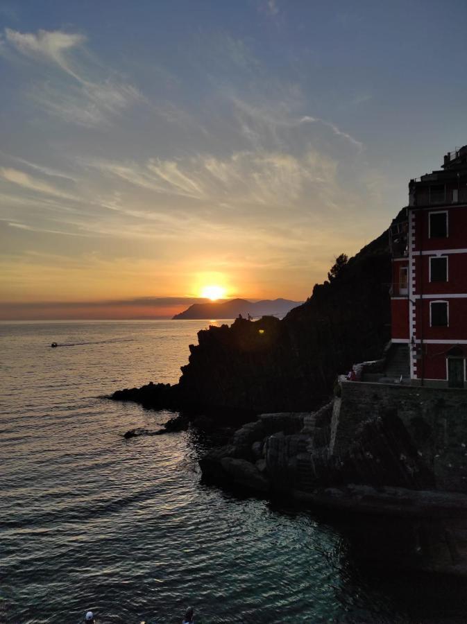 Ca'La Luna - In Centro Con Terrazza Apartamento Riomaggiore Exterior foto