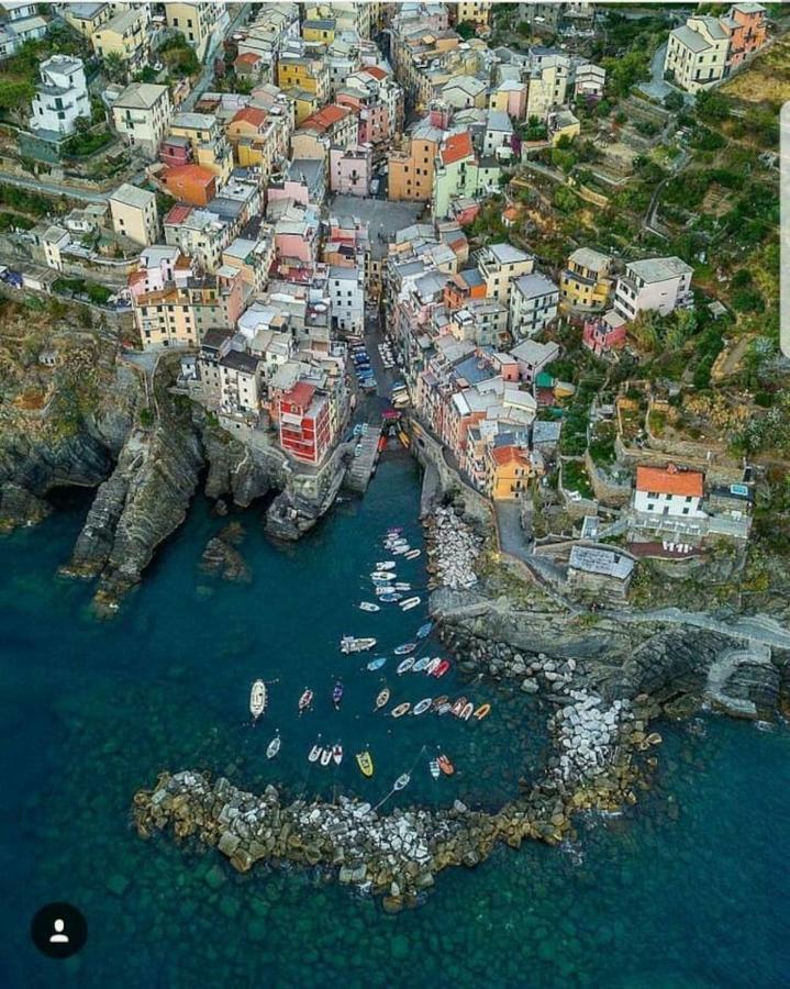 Ca'La Luna - In Centro Con Terrazza Apartamento Riomaggiore Exterior foto